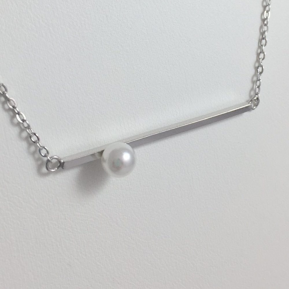 Necklace pendant jewelry bar thin dainty minimalist white pearl 925 silver